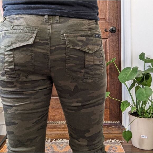 Sanctuary Camo Ankle Pants - Picture 3 of 6